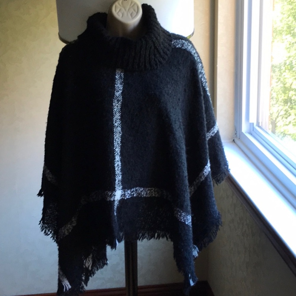 Chico’s Poncho